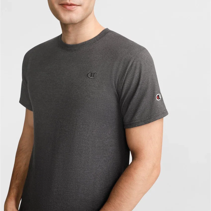 T-shirt clássica, C Logo