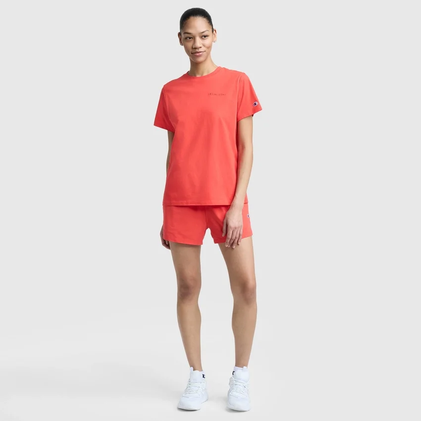 T-shirt clássica, logótipo tonal no lado esquerdo do peito
